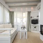 Santa Katerina & Naxos City