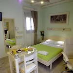 واستوديوهات سانتا كاترينا * Naxos City
